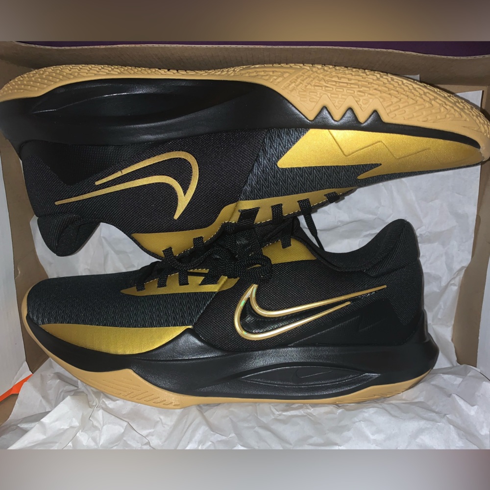 Nike Precision VI